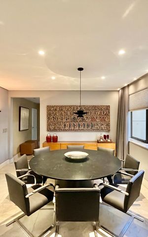 Apartamento à venda com 232m², 4 quartos e 2 vagas