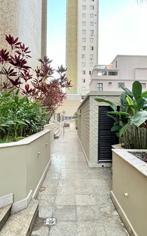 Apartamento à venda com 232m², 4 quartos e 2 vagas