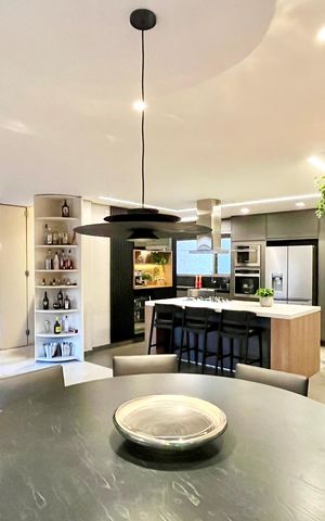 Apartamento à venda com 232m², 4 quartos e 2 vagas