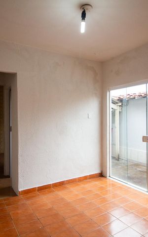 Casa para alugar com 60m², 1 quarto e sem vaga Casa para alugar com 60m², 1 quarto e sem vagaSala