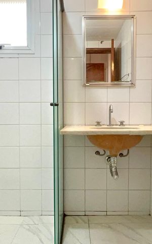 Apartamento para alugar com 83m², 3 quartos e 1 vaga Apartamento para alugar com 83m², 3 quartos e 1 vagaBanheiro da Suíte