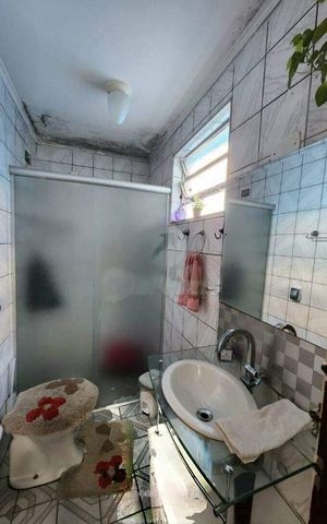 Casa à venda com 198m², 3 quartos e 3 vagas