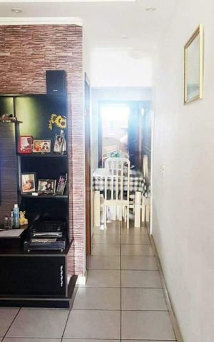 Casa à venda com 65m², 2 quartos e 1 vaga