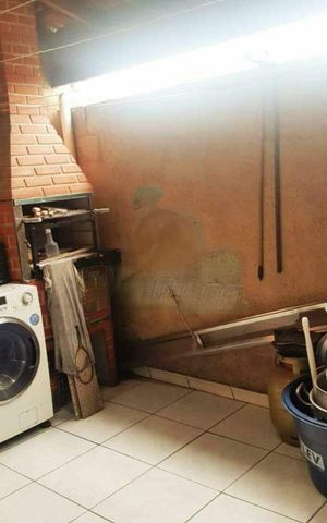 Casa à venda com 65m², 2 quartos e 1 vaga
