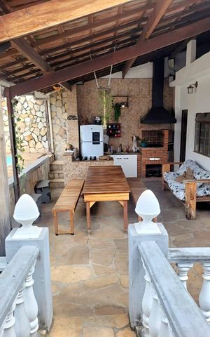 Casa à venda com 296m², 4 quartos e 3 vagas Casa à venda com 296m², 4 quartos e 3 vagasEspaço Gourmet dos fundos