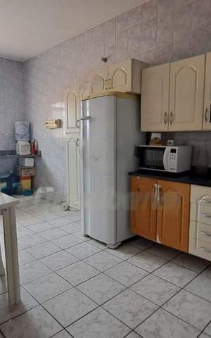Casa à venda com 260m², 3 quartos e 4 vagas
