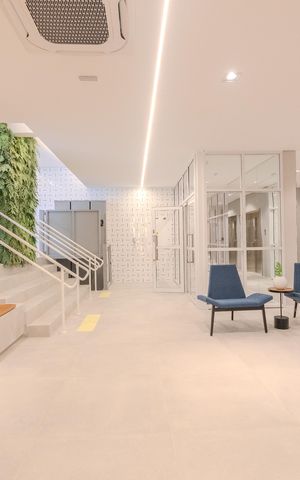 Studio para alugar com 42m², 1 quarto e sem vaga Studio para alugar com 42m², 1 quarto e sem vagaHall de entrada