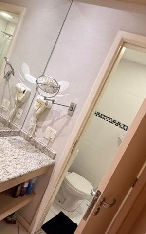 Studio à venda com 40m², 1 quarto e 1 vaga Studio à venda com 40m², 1 quarto e 1 vagaBanheiro da suíte
