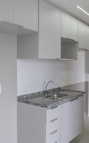 Apartamento para alugar com 34m², 2 quartos e sem vaga Apartamento para alugar com 34m², 2 quartos e sem vagaCozinha e Área de Serviço