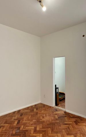 Apartamento para alugar com 70m², 2 quartos e 1 vaga