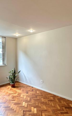 Apartamento para alugar com 70m², 2 quartos e 1 vaga