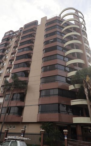 Apartamento para alugar com 149m², 3 quartos e 2 vagasFachada do bloco