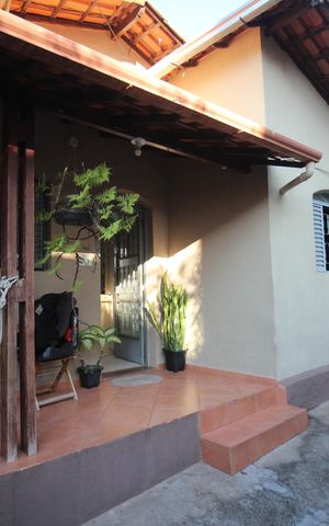 Casa à venda com 378m², 3 quartos e 2 vagasQuintal