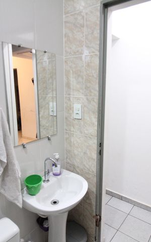 Casa à venda com 378m², 3 quartos e 2 vagasBanheiro