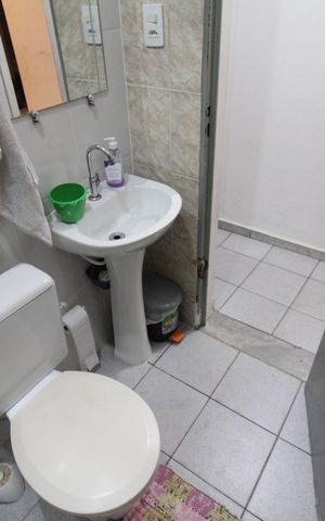 Casa à venda com 378m², 3 quartos e 2 vagasBanheiro