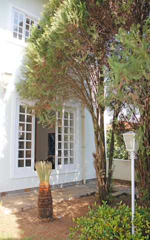 Casa de condomínio à venda com 620m², 5 quartos e 4 vagasÁrea externa