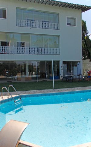 Casa de condomínio à venda com 620m², 5 quartos e 4 vagasÁrea externa