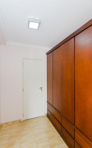 Apartamento para alugar com 95m², 3 quartos e 2 vagasQuarto 3 - Armários