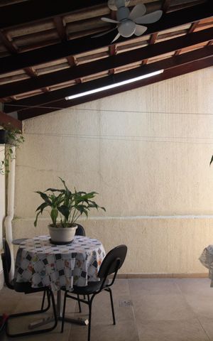 Casa de condomínio para alugar com 65m², 2 quartos e sem vagaÁrea de Serviço