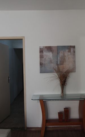 Casa de condomínio para alugar com 65m², 2 quartos e sem vagaSala