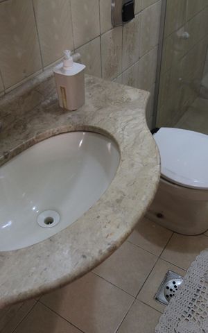 Casa de condomínio para alugar com 65m², 2 quartos e sem vagaBanheiro