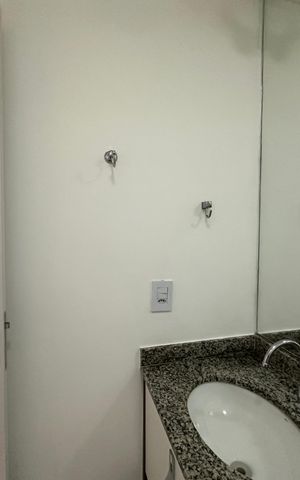 Apartamento para alugar com 67m², 2 quartos e 1 vaga Apartamento para alugar com 67m², 2 quartos e 1 vagaBanheiro Social