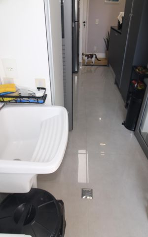 Apartamento à venda com 70m², 2 quartos e 1 vagaÁrea de Serviço