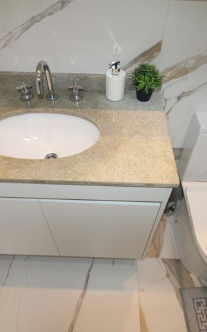 Apartamento à venda com 70m², 2 quartos e 1 vagaBanheiro 2