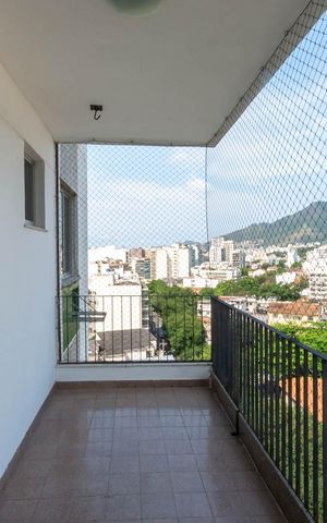 Apartamento para alugar com 93m², 3 quartos e 2 vagasVaranda