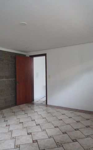 Casa para alugar com 390m², 4 quartos e 2 vagassala 2