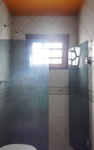 Casa para alugar com 390m², 4 quartos e 2 vagasBanheiro