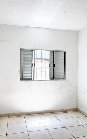 Casa para alugar com 40m², 1 quarto e 1 vaga Casa para alugar com 40m², 1 quarto e 1 vagaQuarto