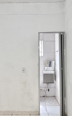 Casa para alugar com 40m², 1 quarto e 1 vaga Casa para alugar com 40m², 1 quarto e 1 vagaSala