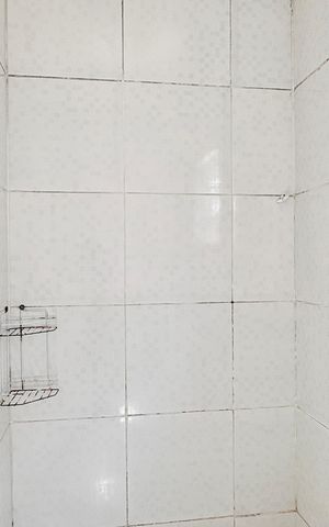 Casa para alugar com 40m², 1 quarto e 1 vaga Casa para alugar com 40m², 1 quarto e 1 vagaBanheiro