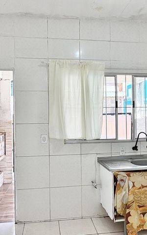 Casa para alugar com 40m², 1 quarto e 1 vaga Casa para alugar com 40m², 1 quarto e 1 vagaCozinha
