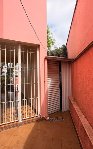 Casa para alugar com 290m², 3 quartos e 2 vagas Casa para alugar com 290m², 3 quartos e 2 vagasQuintal
