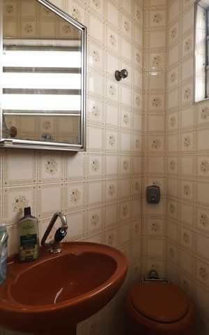 Casa para alugar com 290m², 3 quartos e 2 vagas Casa para alugar com 290m², 3 quartos e 2 vagasBanheiro de serviço