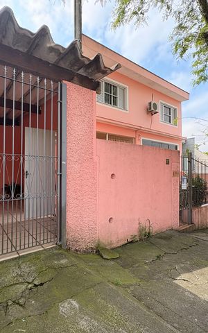 Casa para alugar com 290m², 3 quartos e 2 vagas Casa para alugar com 290m², 3 quartos e 2 vagasFachada + plaquinha YVPZ-534