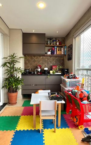 Apartamento para alugar com 73m², 2 quartos e 1 vagaVaranda