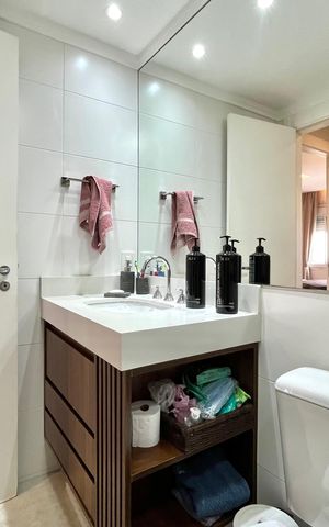 Apartamento para alugar com 73m², 2 quartos e 1 vagaBanheiro Corredor