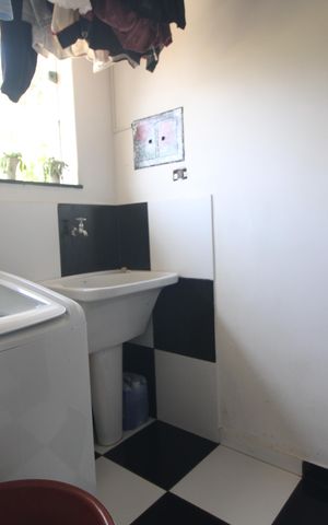Casa para alugar com 150m², 3 quartos e 4 vagasLavanderia