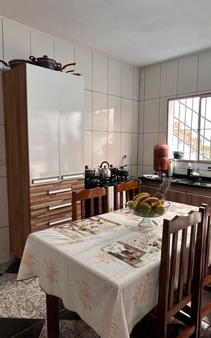 Casa à venda com 125m², 4 quartos e 1 vaga