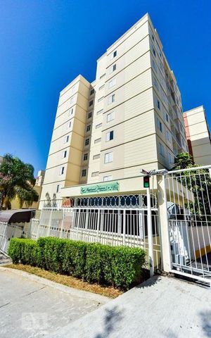 Apartamento para alugar com 65m², 3 quartos e 1 vagaFachada