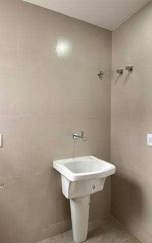 Casa à venda com 175m², 3 quartos e 2 vagas Casa à venda com 175m², 3 quartos e 2 vagasÁrea de Serviço
