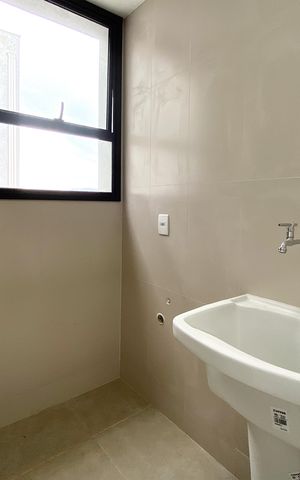 Casa à venda com 175m², 3 quartos e 2 vagas Casa à venda com 175m², 3 quartos e 2 vagasÁrea de Serviço