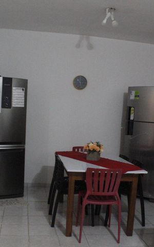 Casa à venda com 100m², 2 quartos e 3 vagas