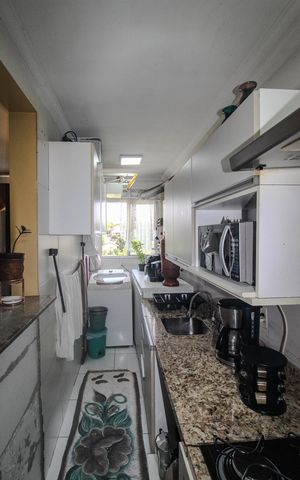 Apartamento à venda com 48m², 2 quartos e 1 vaga Apartamento à venda com 48m², 2 quartos e 1 vagaCozinha
