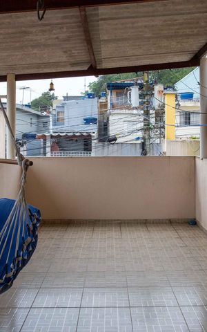 Casa à venda com 125m², 4 quartos e 2 vagasVaranda