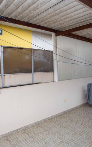 Casa à venda com 125m², 4 quartos e 2 vagasVaranda
