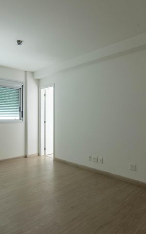 Apartamento à venda com 162m², 4 quartos e 3 vagas Apartamento à venda com 162m², 4 quartos e 3 vagasSuíte 1